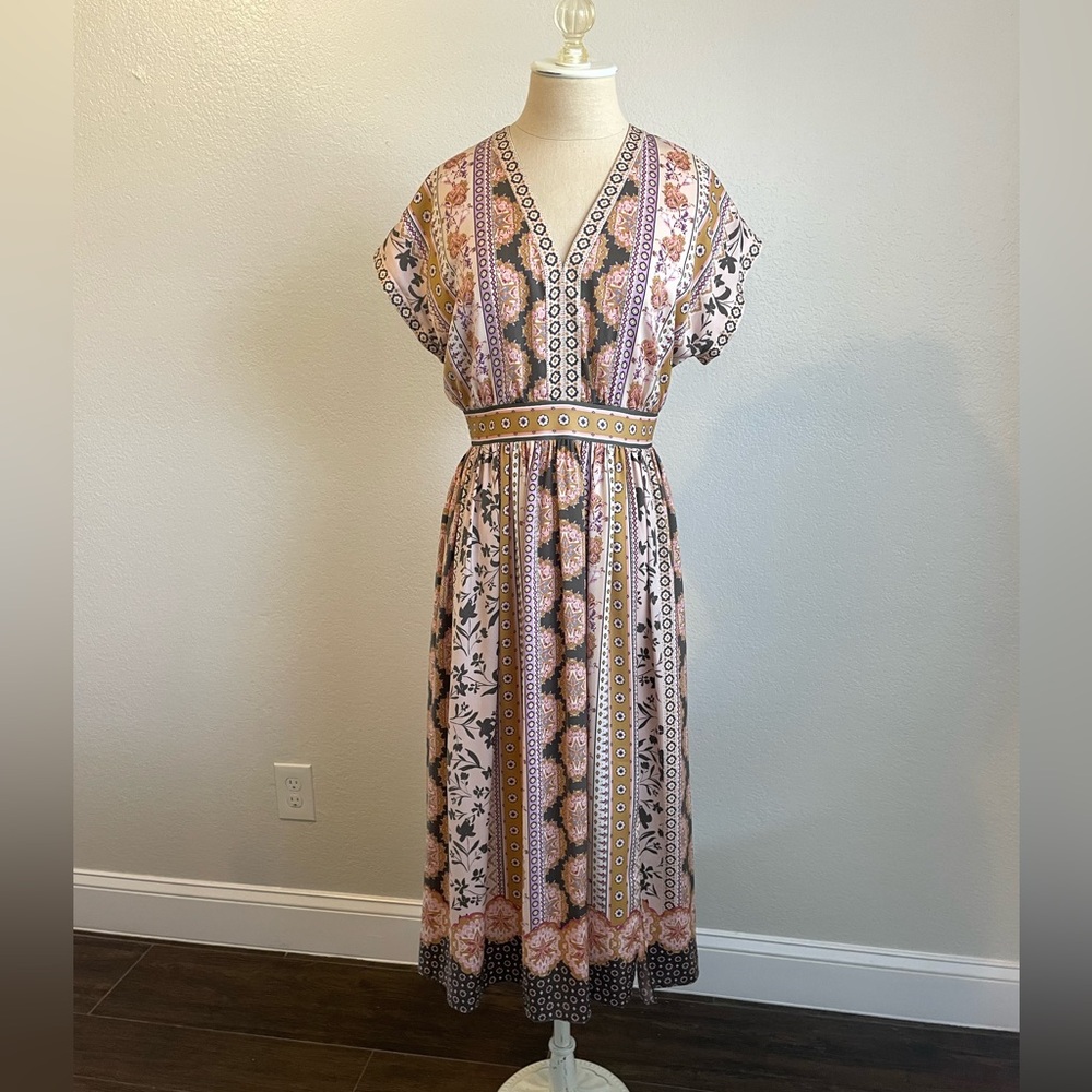 Gal Meets Glam Midi Dress